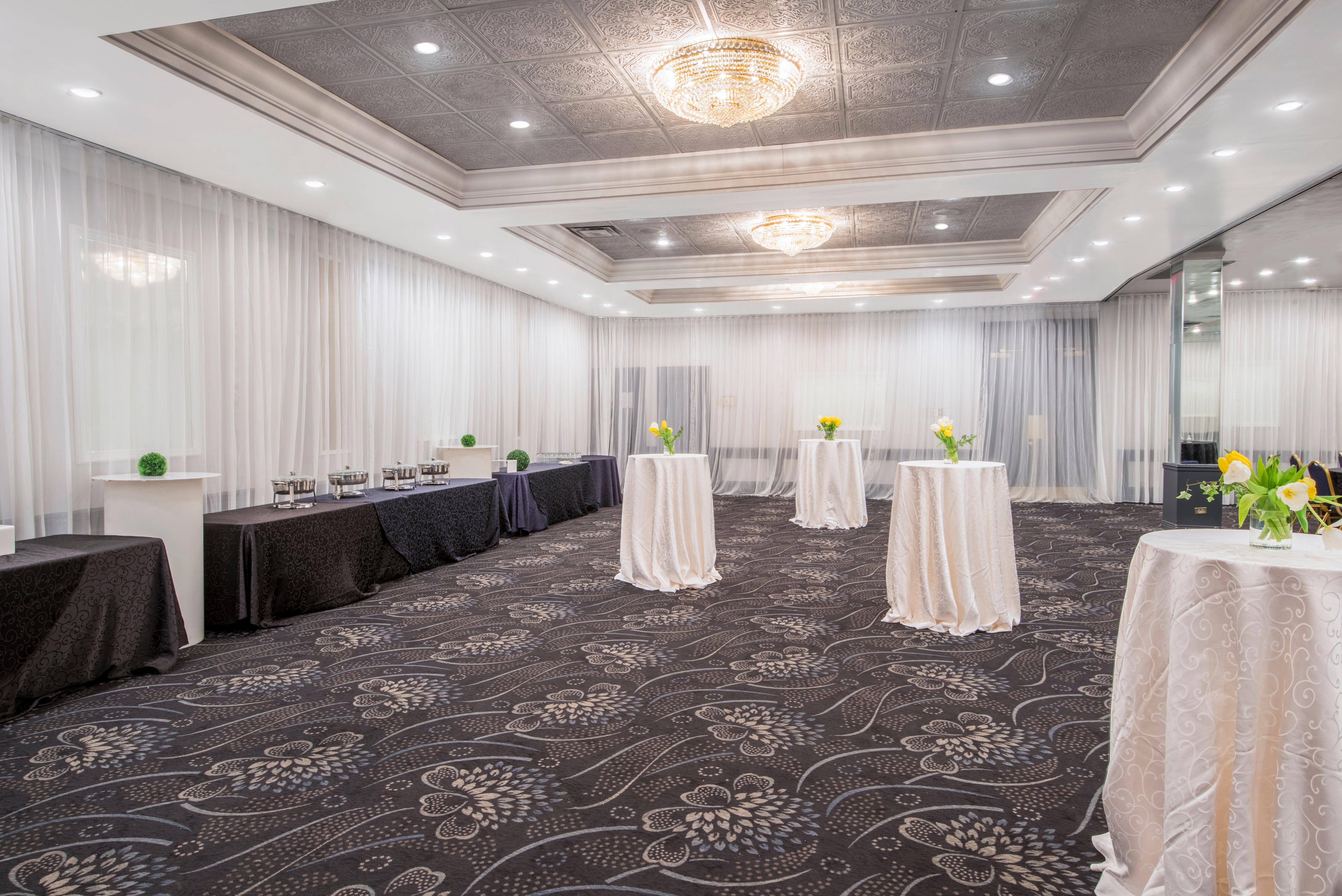 Armon Plaza Montreal Airpt, Trademark Collection By Wyndham Экстерьер фото